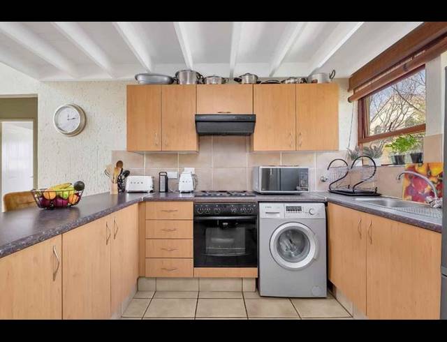 2 BEDROOM PROPERTY TO RENT IN SUNNINGHILL